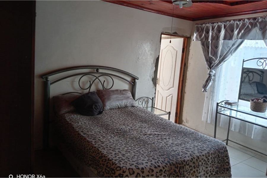 2 Bedroom Property for Sale in New Brighton Eastern Cape